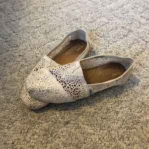 TOMS